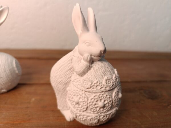 Hase mit Osterei – Bild 3